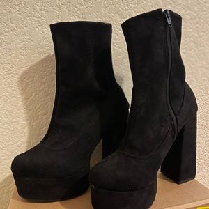 Black Heeled Boots
